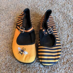 Hot Chocolate Design Chocolaticas Honey Bee Mary Janes Shoes Yellow & Black 36